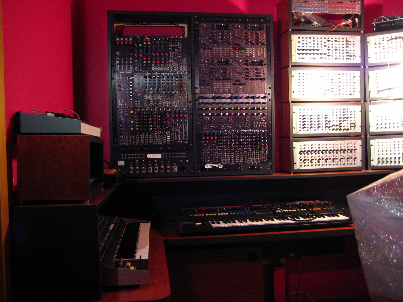 Synthesizers Behind the 80s Sound